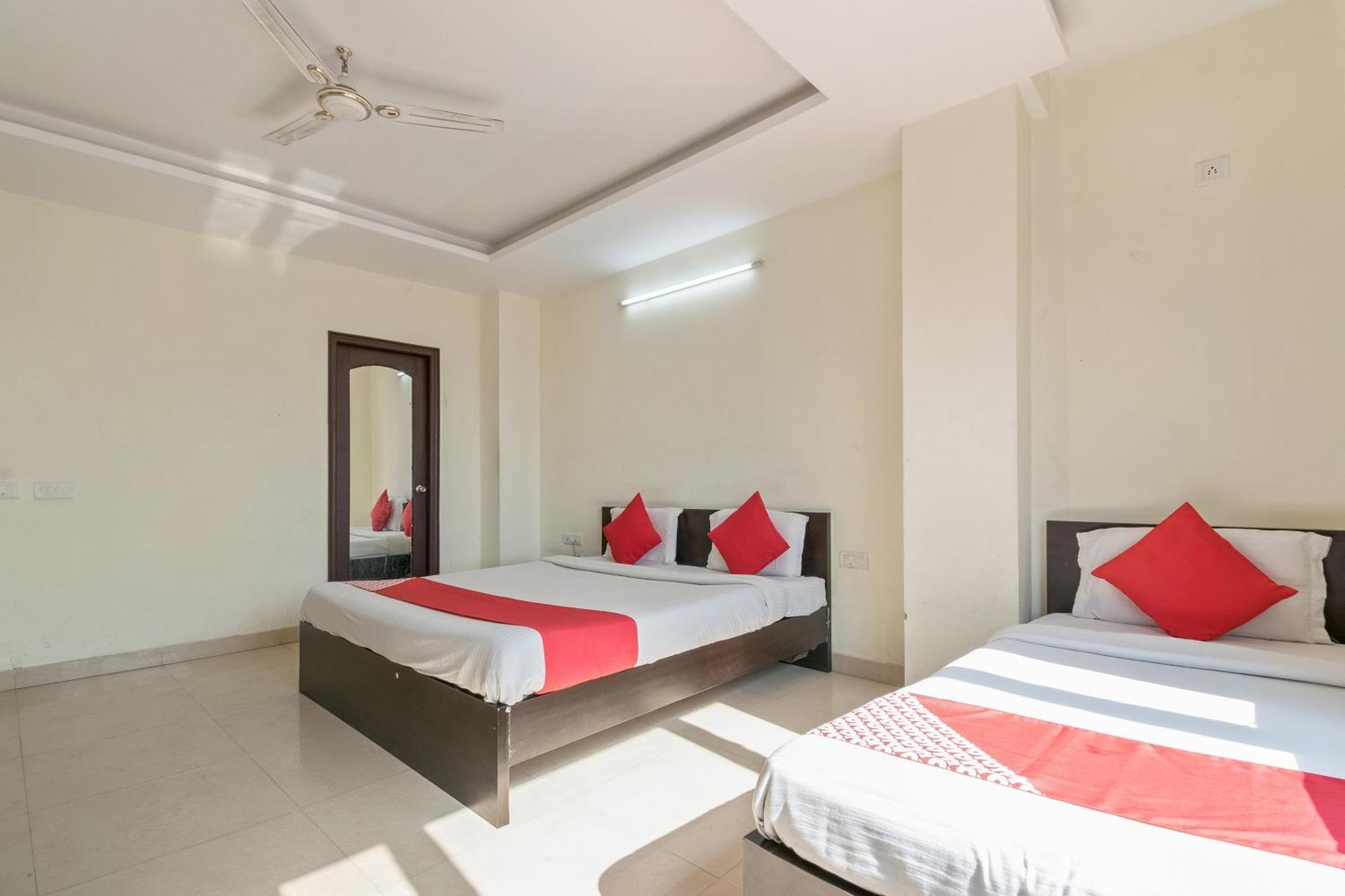 Oyo Hotel Triund Regency Катра Екстер'єр фото