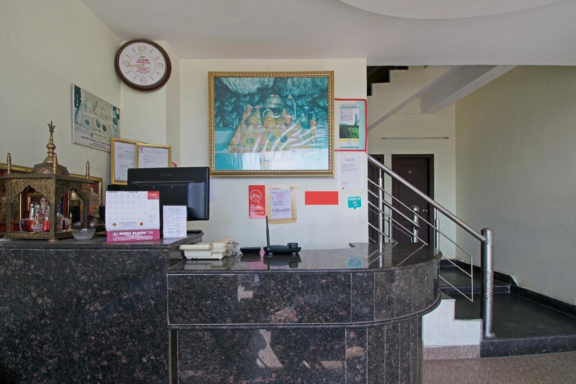 Oyo Hotel Triund Regency Катра Екстер'єр фото