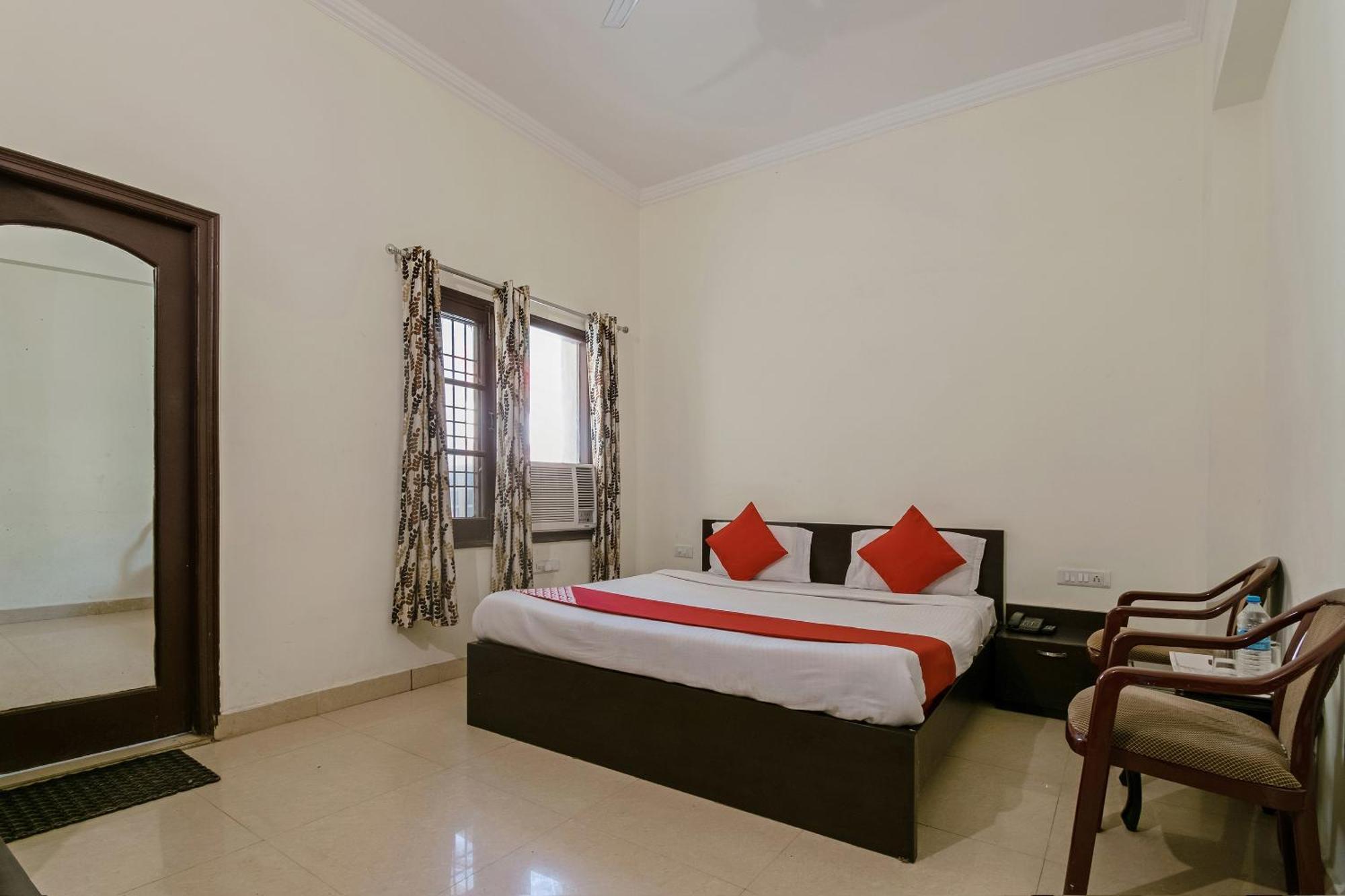 Oyo Hotel Triund Regency Катра Екстер'єр фото