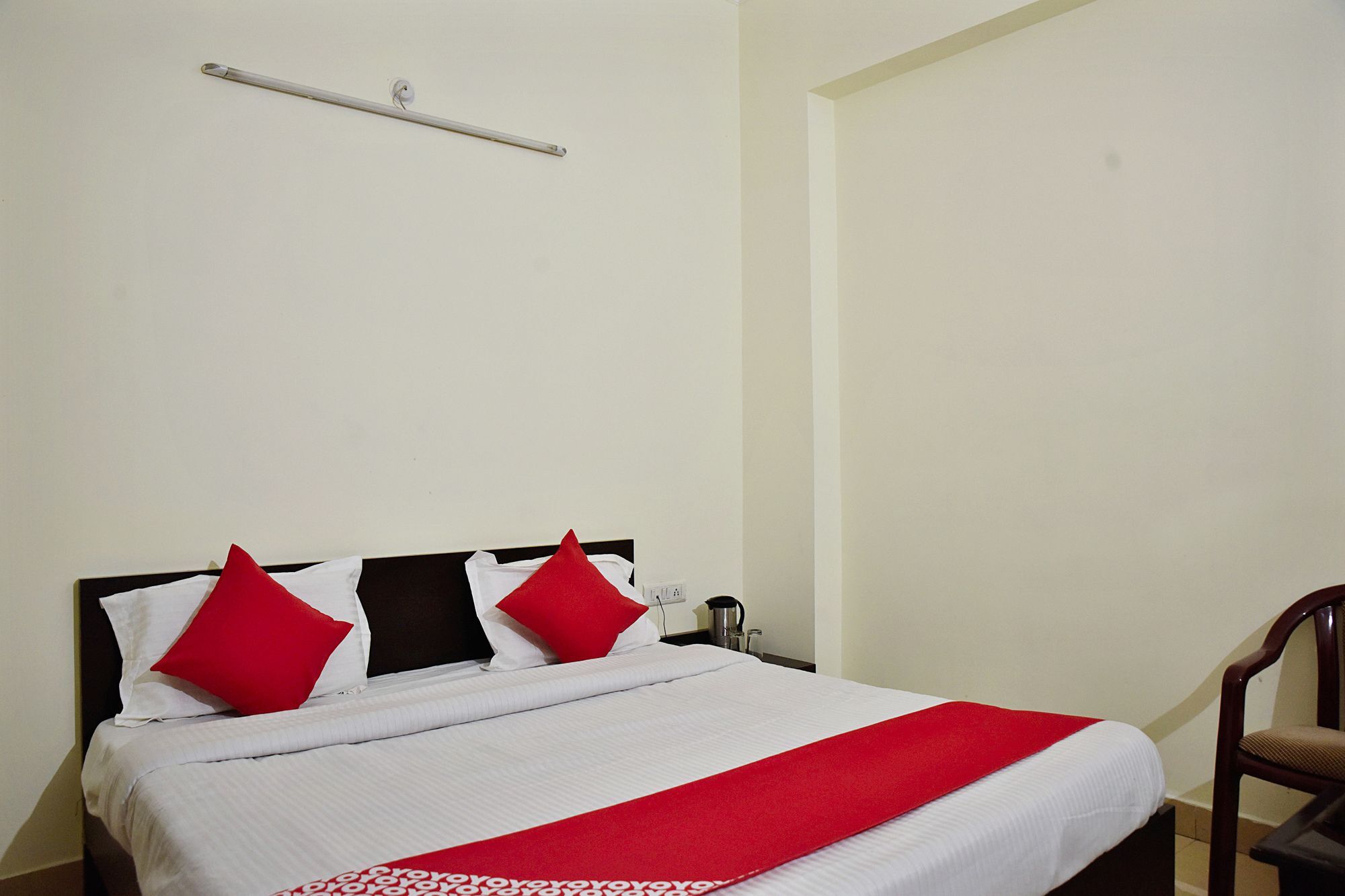 Oyo Hotel Triund Regency Катра Екстер'єр фото