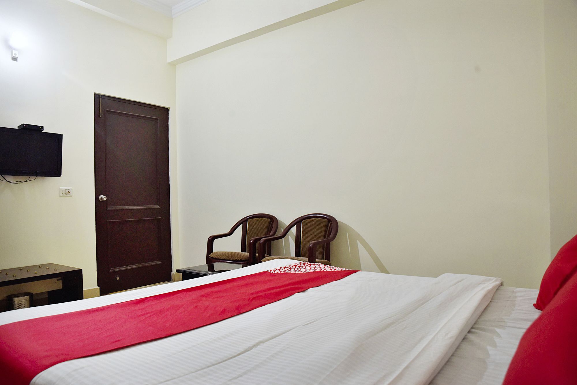 Oyo Hotel Triund Regency Катра Екстер'єр фото