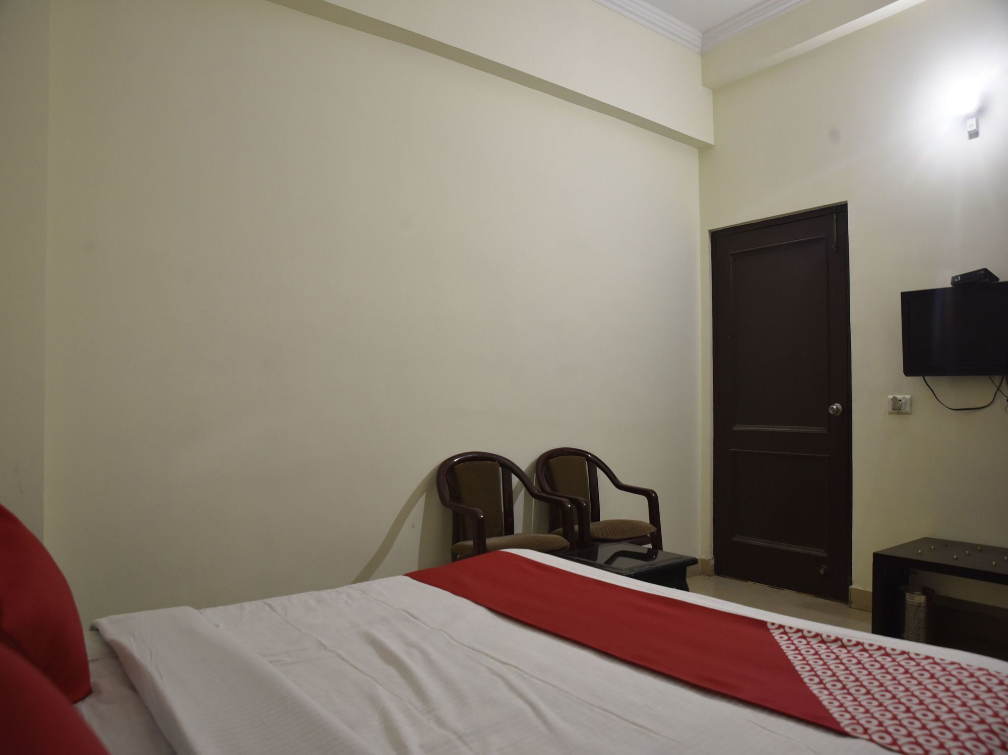 Oyo Hotel Triund Regency Катра Екстер'єр фото