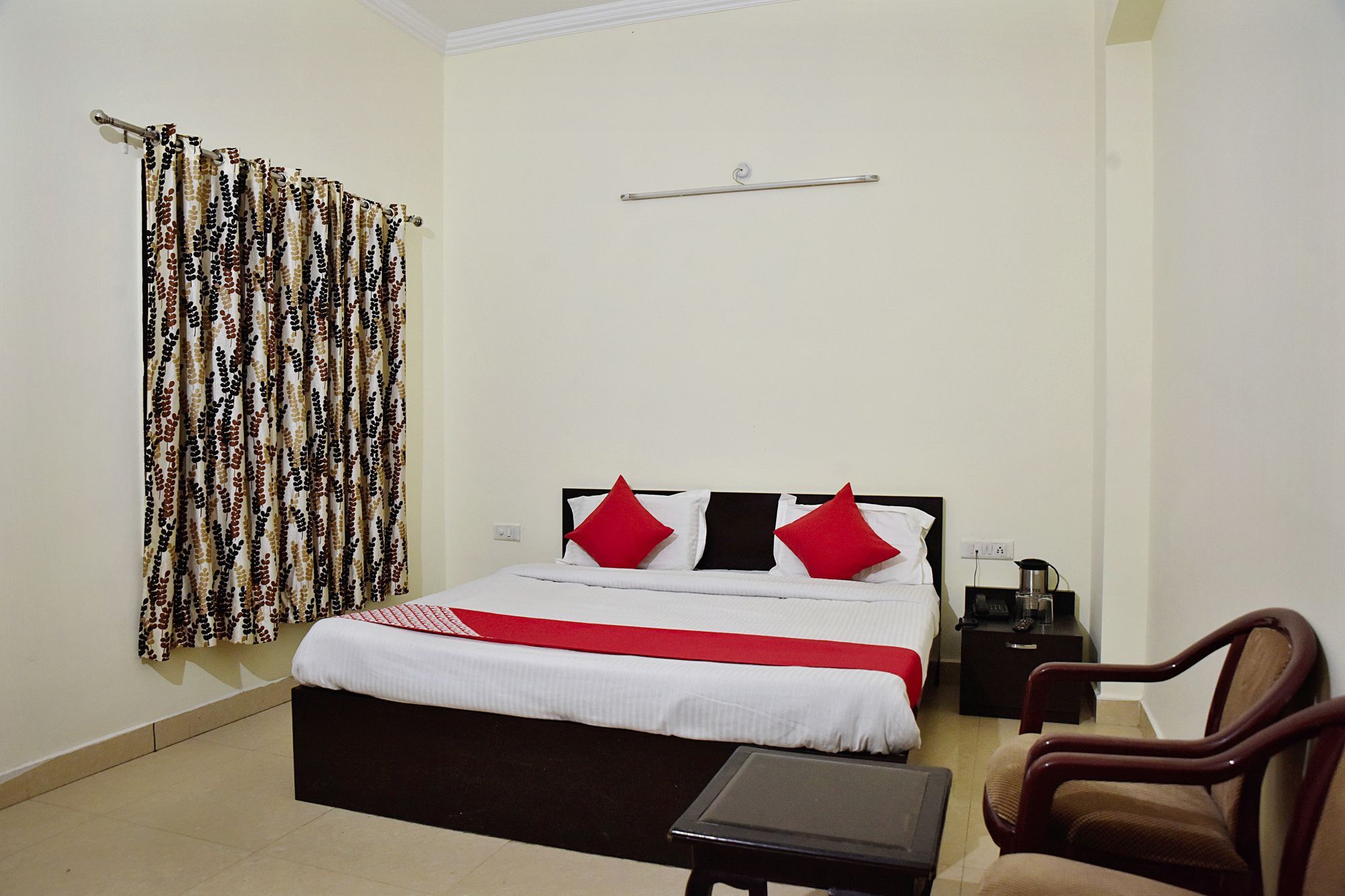Oyo Hotel Triund Regency Катра Екстер'єр фото